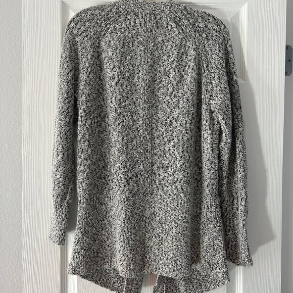 Banana Republic Loose Fit Zip-Up Long Sleeve Knit Cardigan - Picture 5 of 5